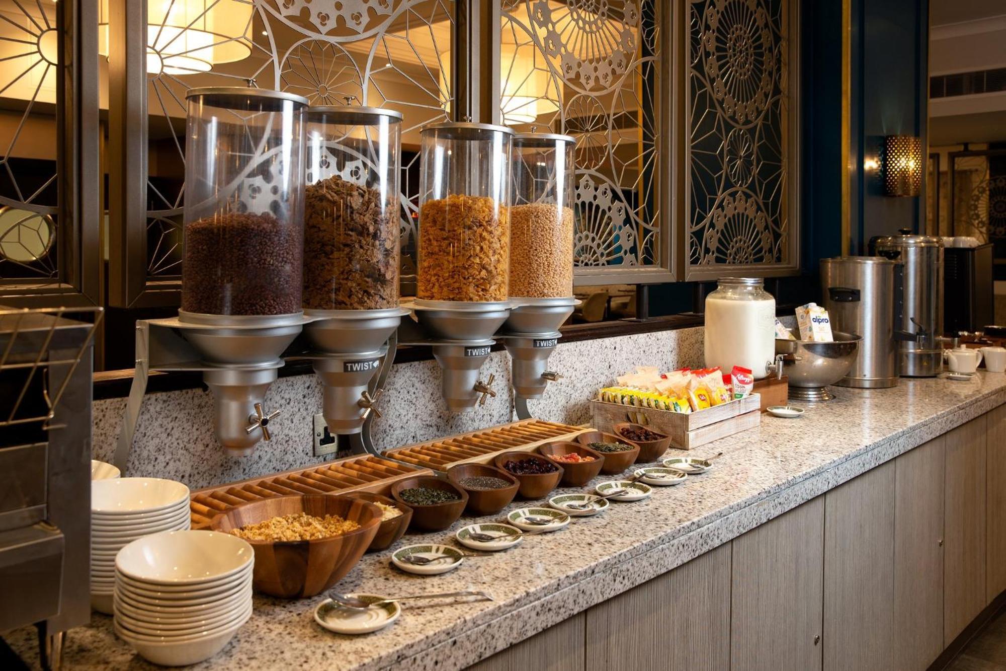 Tavistock Hotel Лондон Екстериор снимка