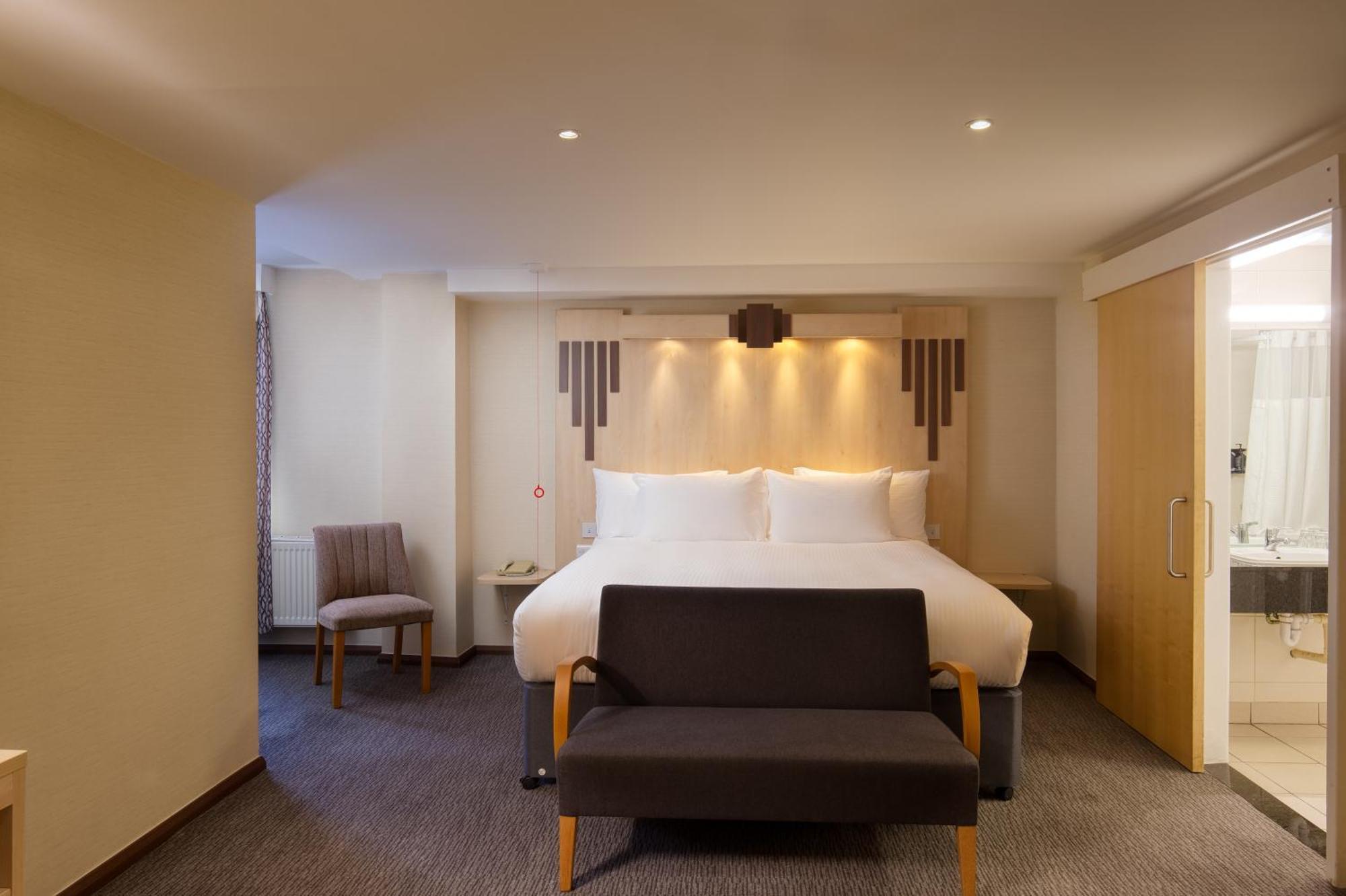Tavistock Hotel Лондон Екстериор снимка