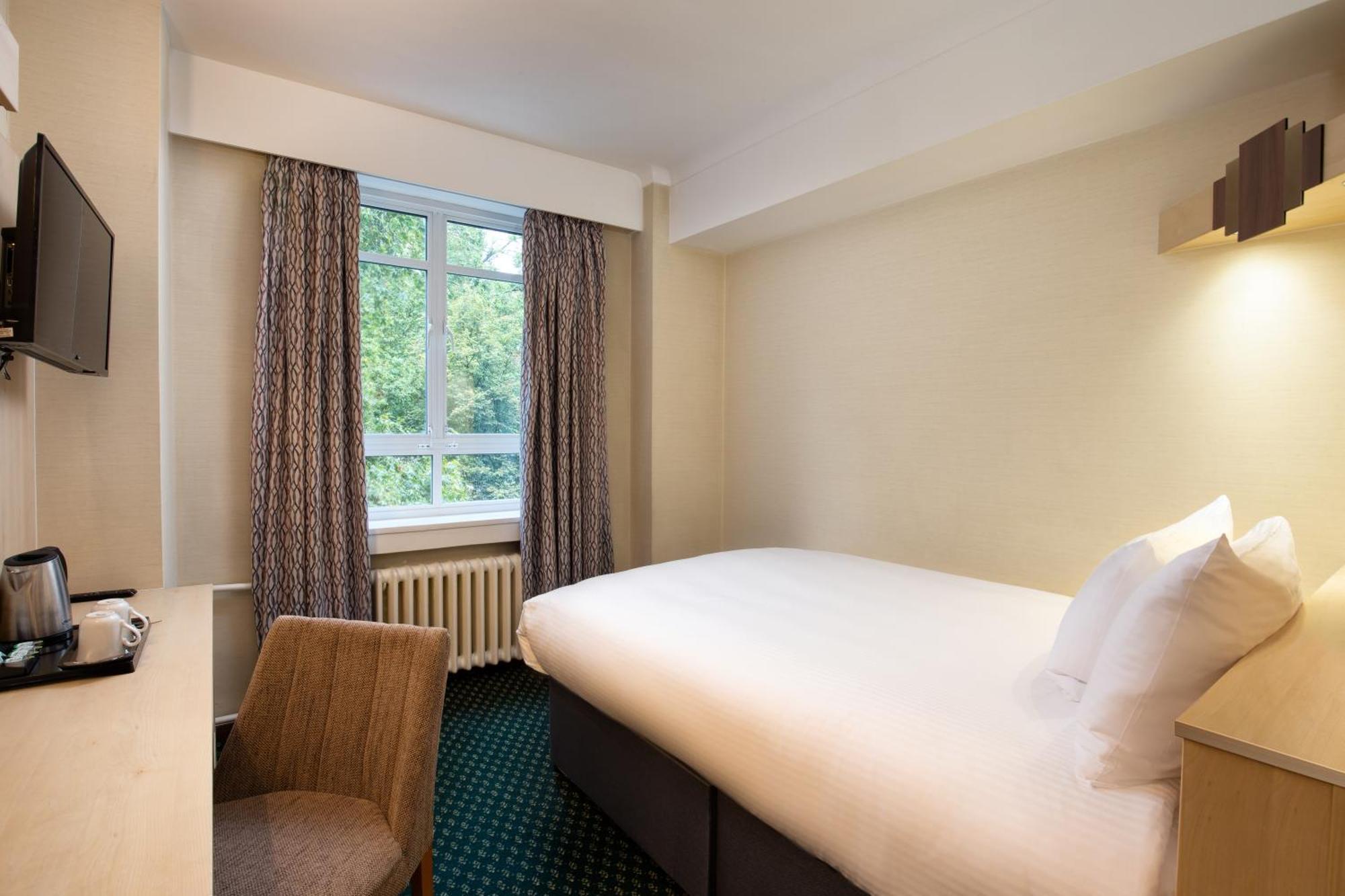 Tavistock Hotel Лондон Екстериор снимка