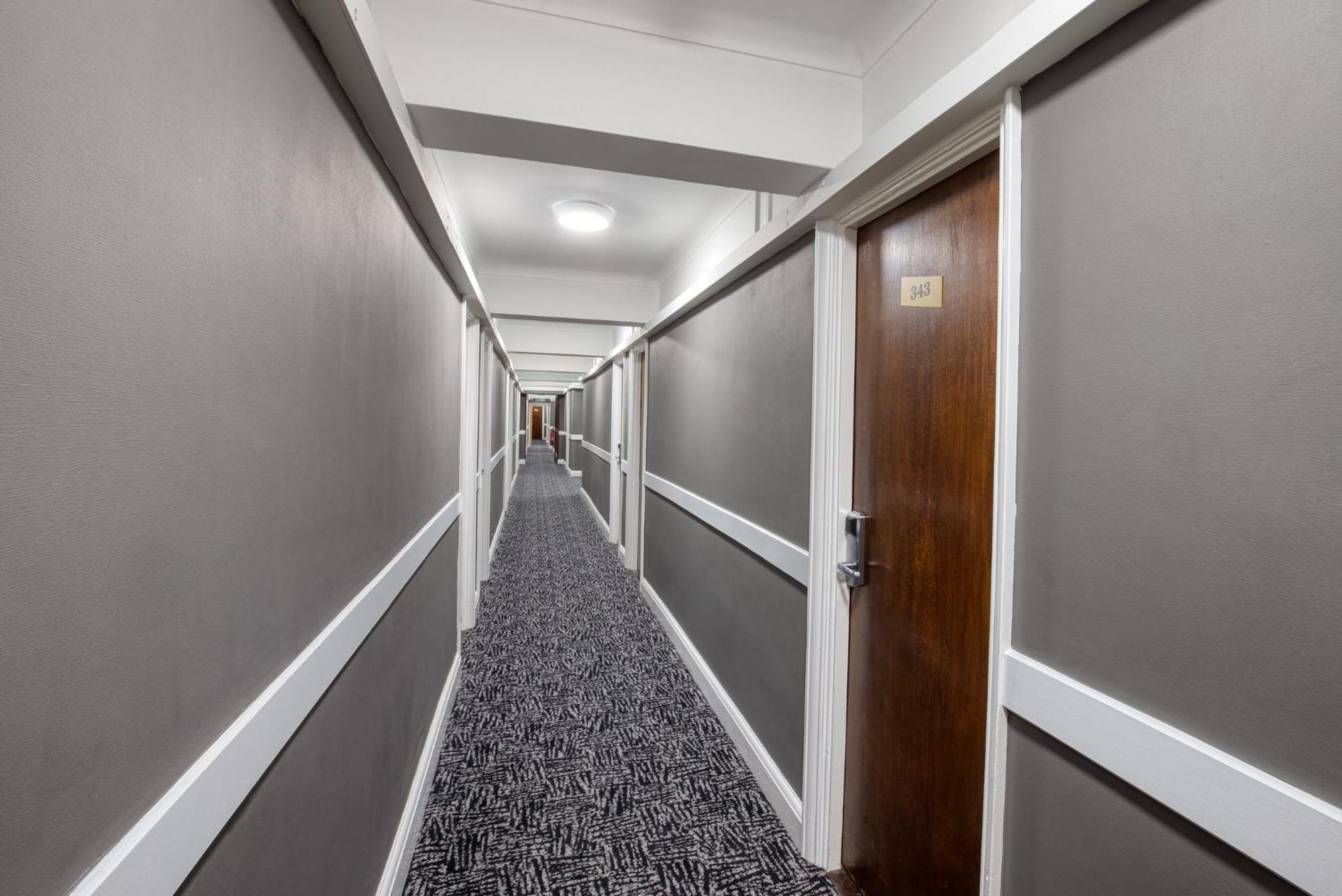 Tavistock Hotel Лондон Екстериор снимка