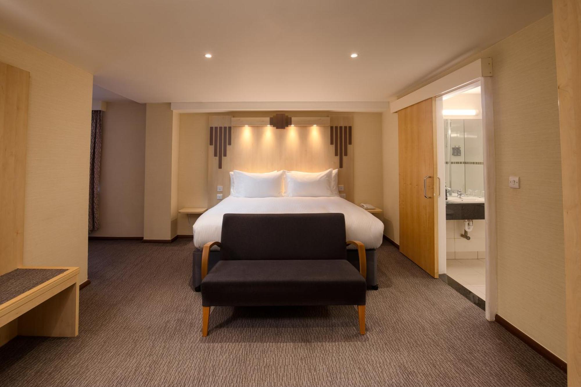 Tavistock Hotel Лондон Екстериор снимка