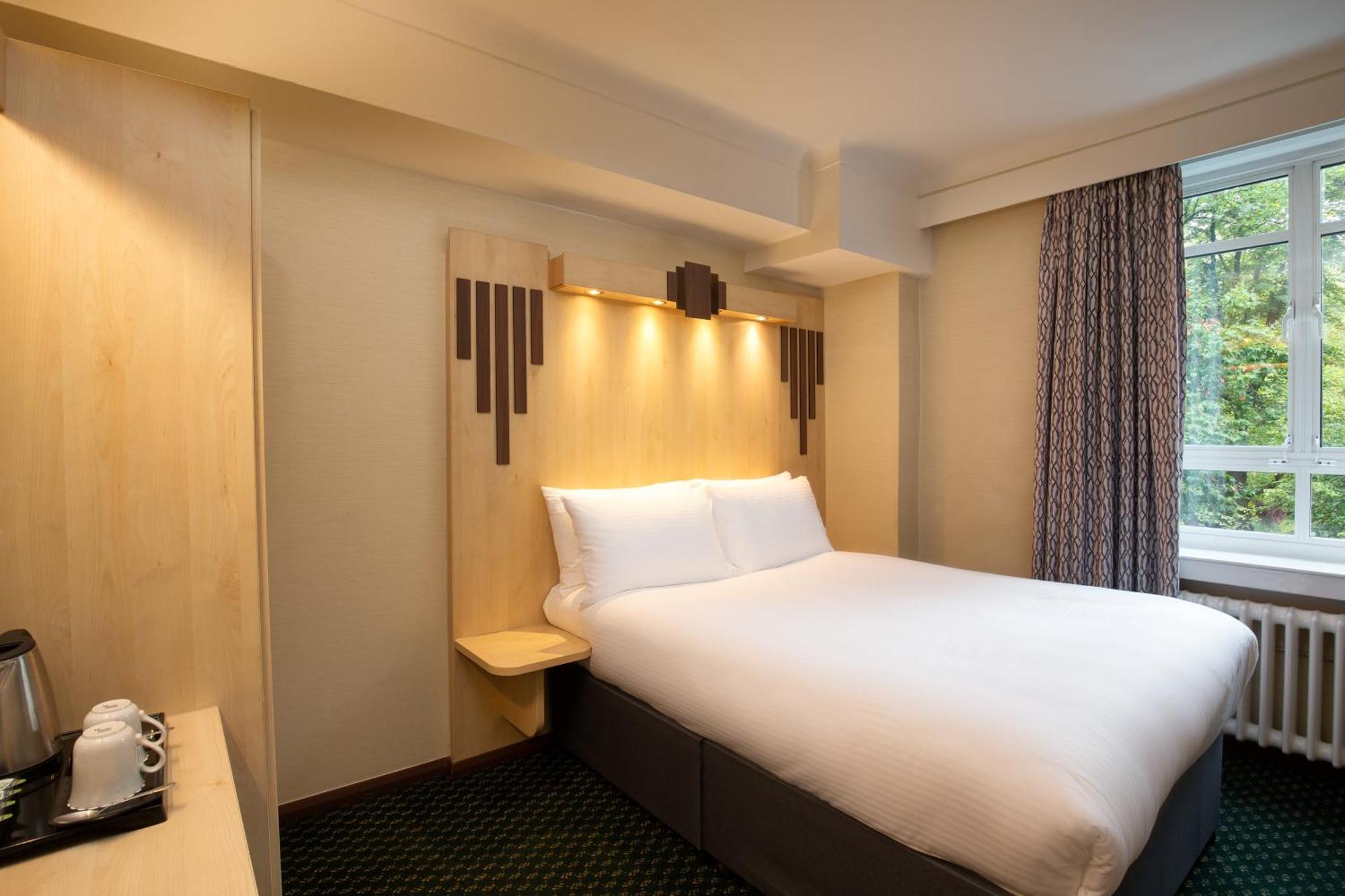Tavistock Hotel Лондон Екстериор снимка